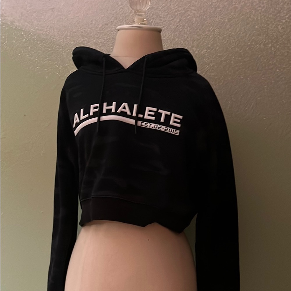 Alphalete Black Logo Cropped Sweatshirt